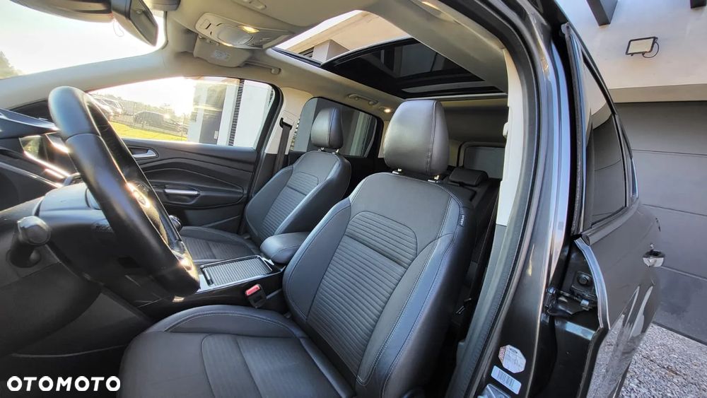 Ford Kuga 2.0 TDCi FWD Titanium - 22