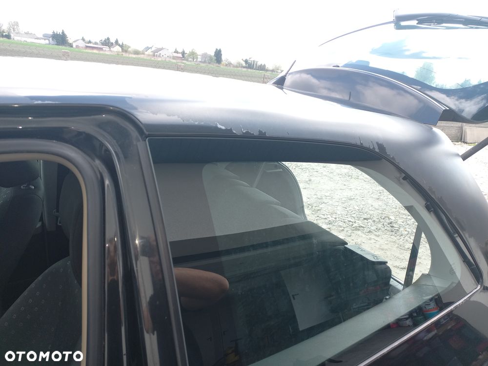 Toyota Yaris 1.0 Luna A/C - 2