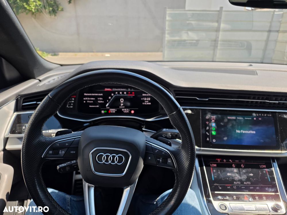 Audi Q8 - 9