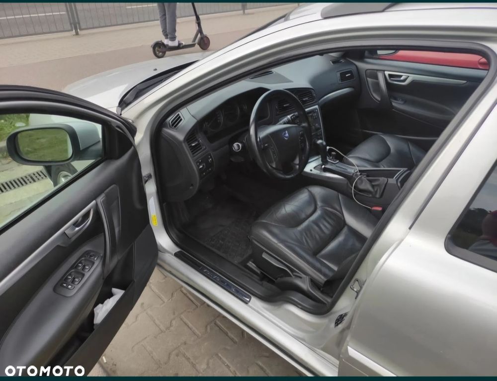 Volvo V70 D5 AWD DPF Kinetic - 12