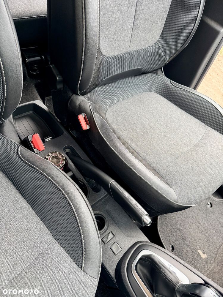 Renault Captur 1.2 Energy TCe Intens EDC - 23