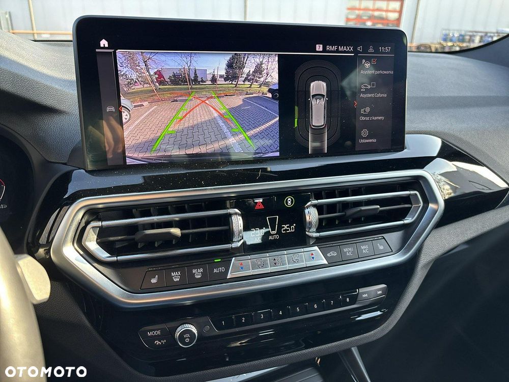 BMW X3 xDrive20i mHEV - 24