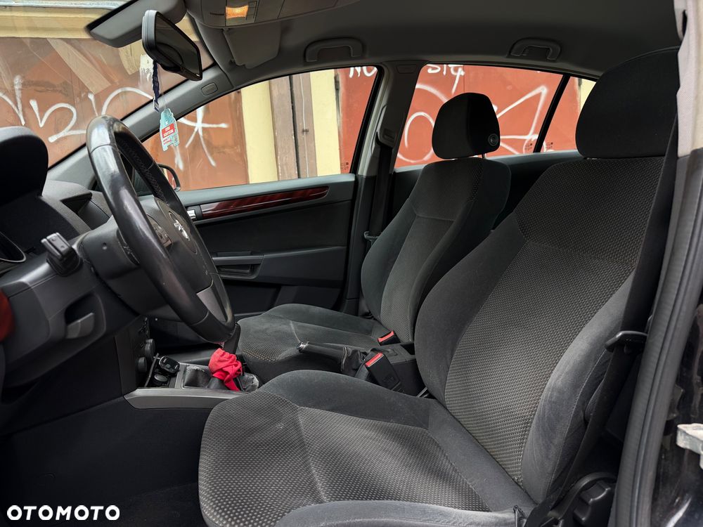 Opel Astra 1.6 Catch me now - 23