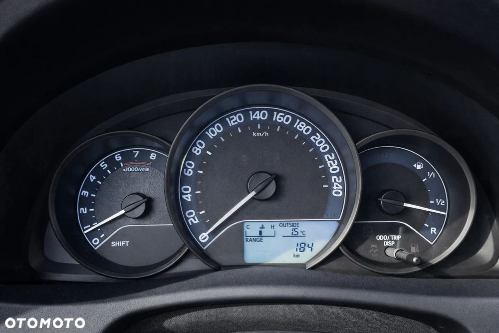 Toyota Auris 1.33 VVT-i Active - 8