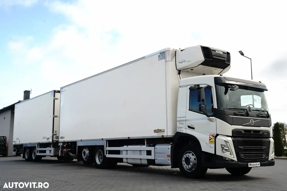 Volvo FM 500 / 6x2 / ANSAMBLU CAMION-REMORCĂ FRIGORIFIC CHERAU (ÎNCĂRCARE PRIN TRECERE) / 8,5 M + 6,8 M / CARRIER SUPRA / MULTITEMPERATURĂ / I-SHIFT / PLATFORMĂ HIDRAULICĂ DHOLLANDIA / AXĂ RIDICABILĂ ȘI VIRATOARE / - 4