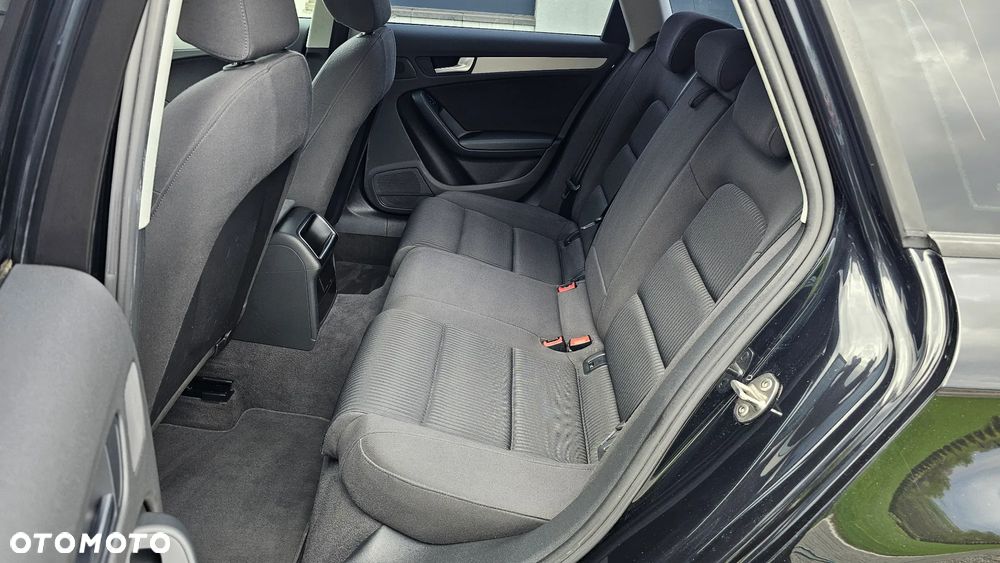 Audi A4 Avant 2.0 TDI DPF Attraction - 13