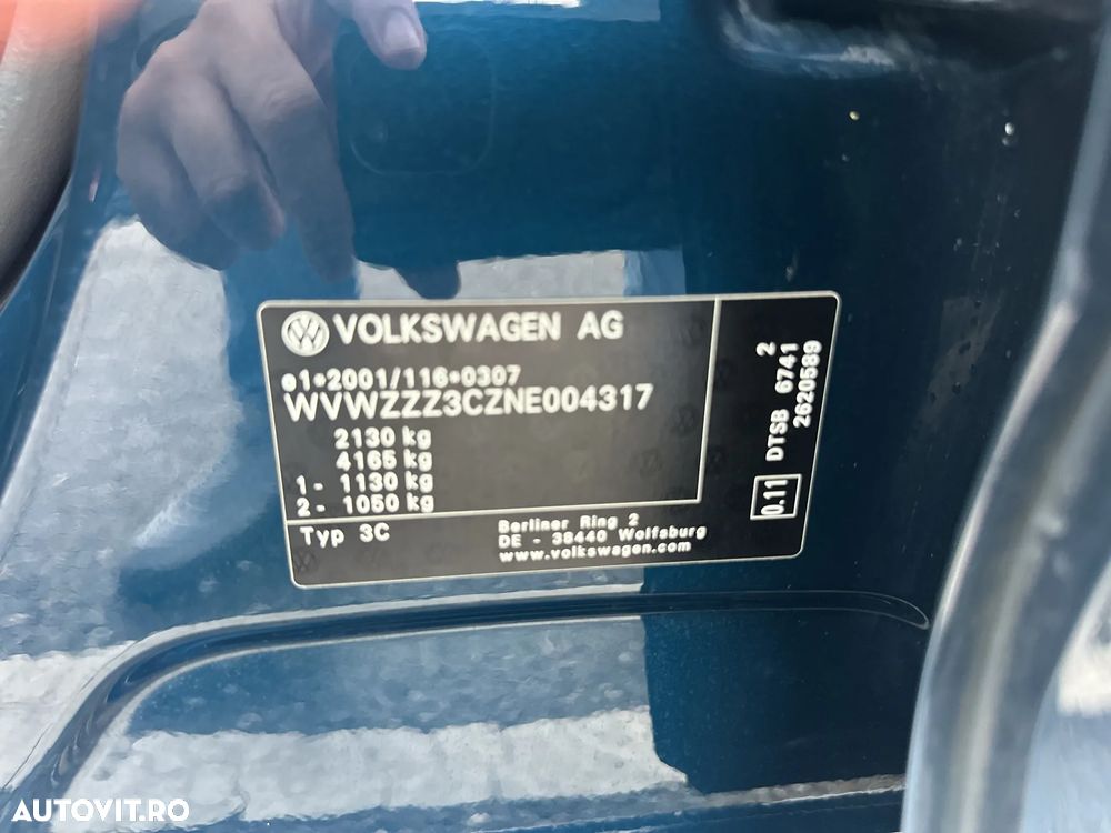 Volkswagen Passat 2.0 TDI DSG Comfortline - 29