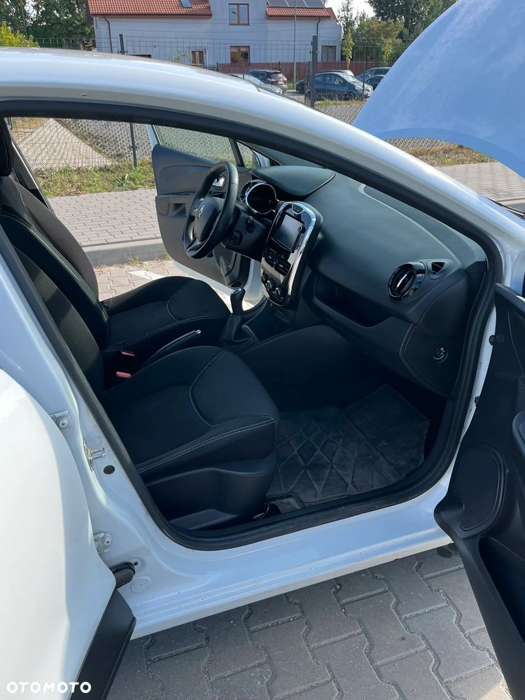 Renault Clio - 20