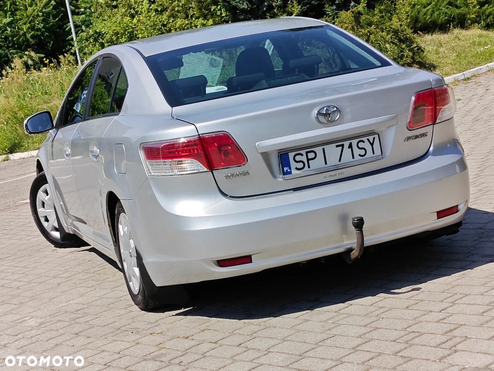 Toyota Avensis 2.0 D-4D Premium - 36