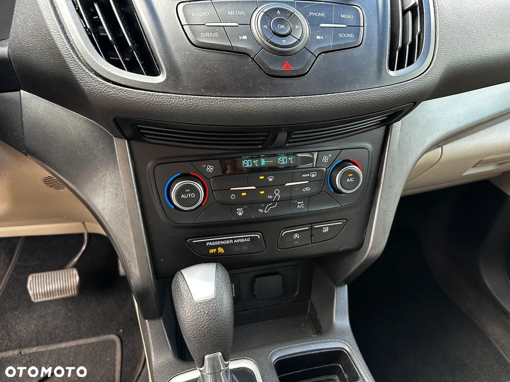 Ford Escape 2.0 EcoBoost AWD Titanium - 16
