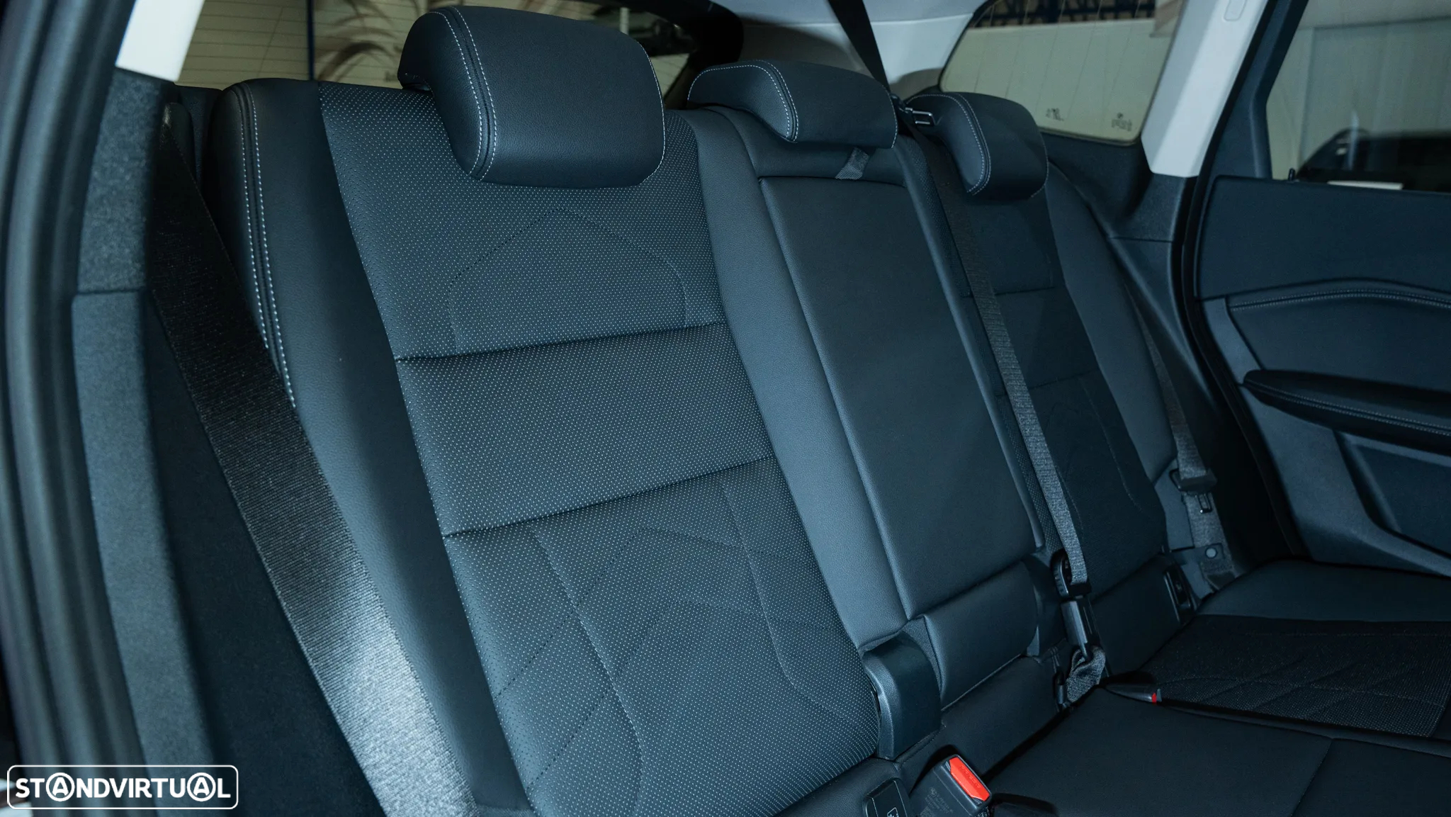 BMW iX1 xDrive30 xLine - 20