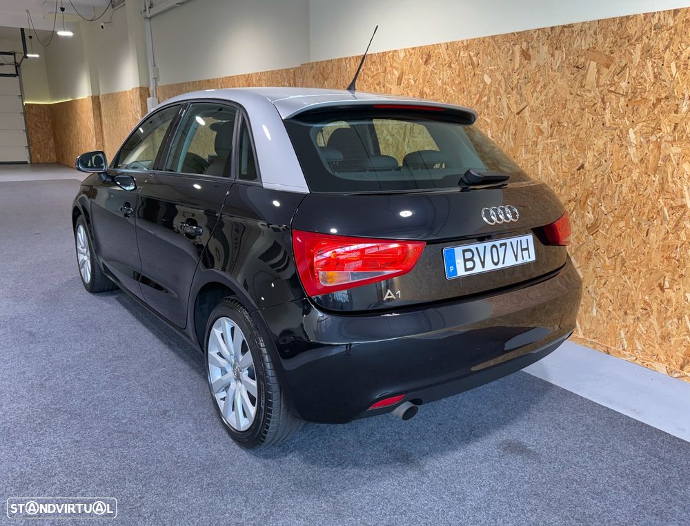 Audi A1 1.2 TFSI Attraction - 4