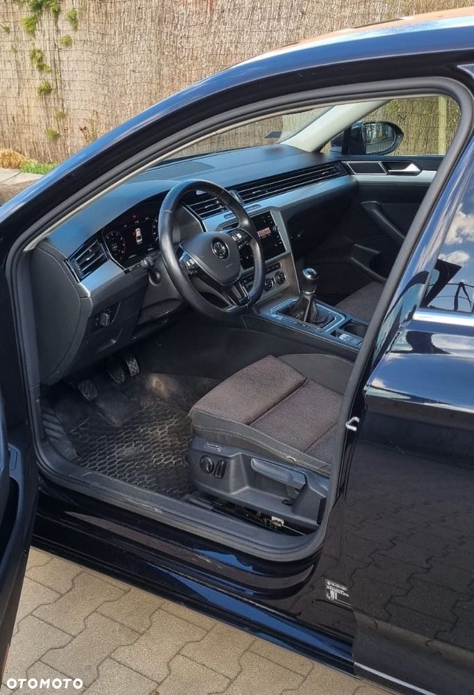 Volkswagen Passat 1.8 TSI BMT Comfortline - 3