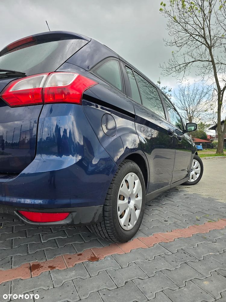 Ford Grand C-MAX - 8