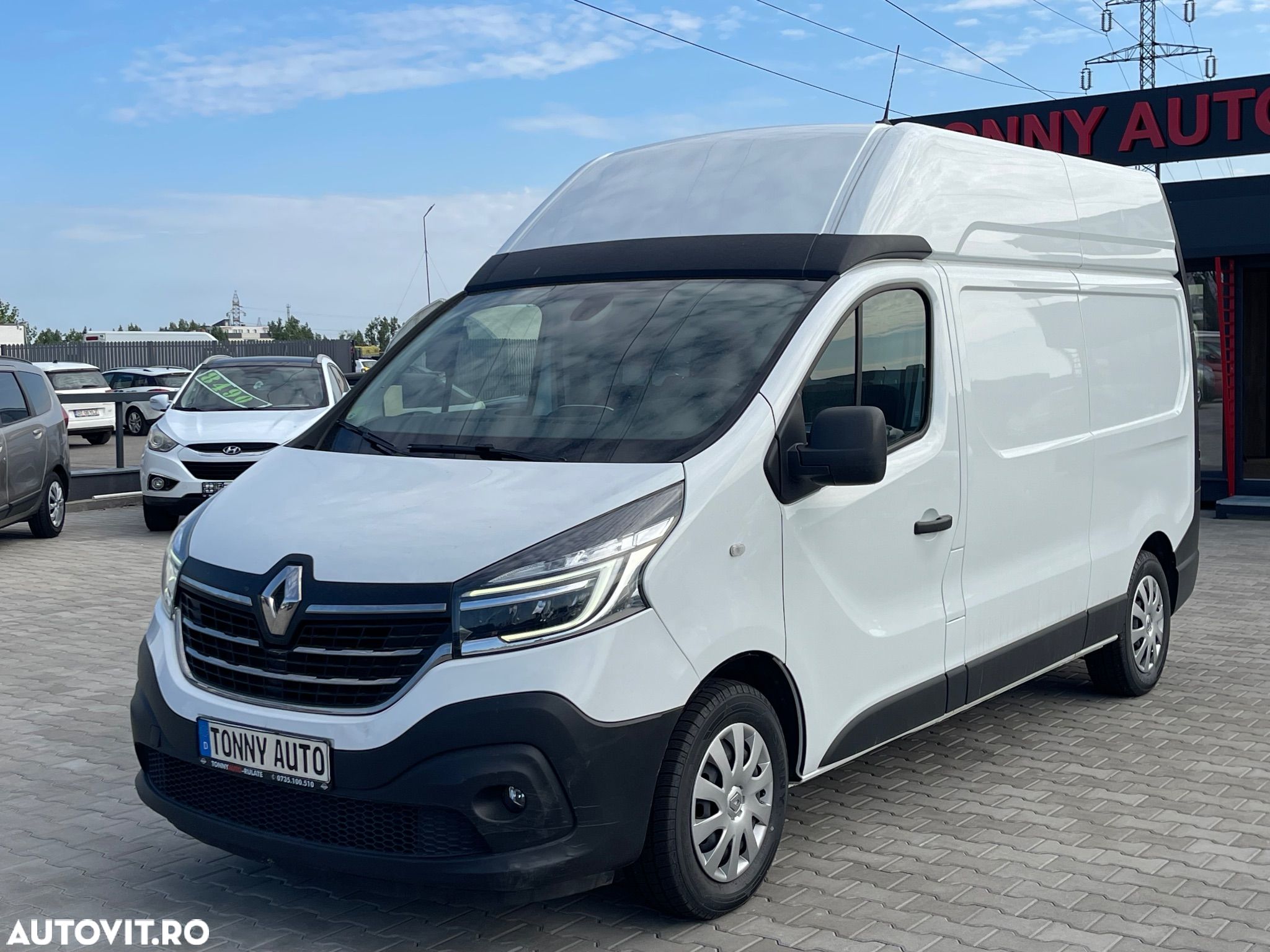 Renault Trafic - 1