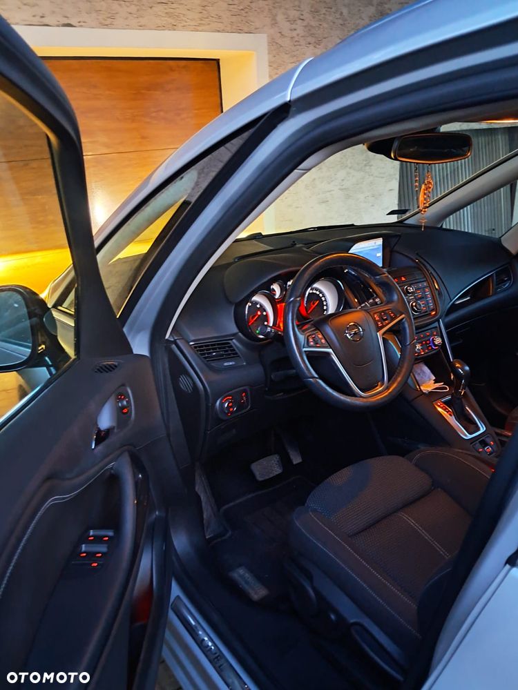 Opel Zafira Tourer 2.0 CDTI Automatik Edition - 14