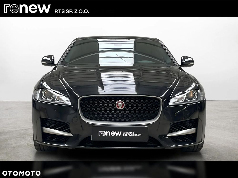 Jaguar XF 2.0 i4D AWD R-Sport - 9