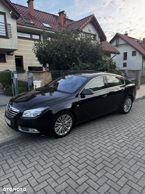 Opel Insignia - 1