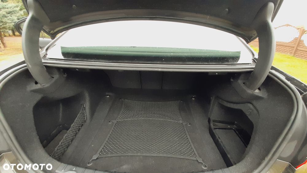 BMW Seria 3 318d - 29