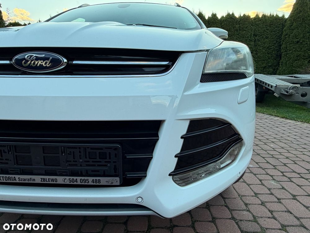 Ford Kuga 2.0 TDCi 2x4 Titanium - 10