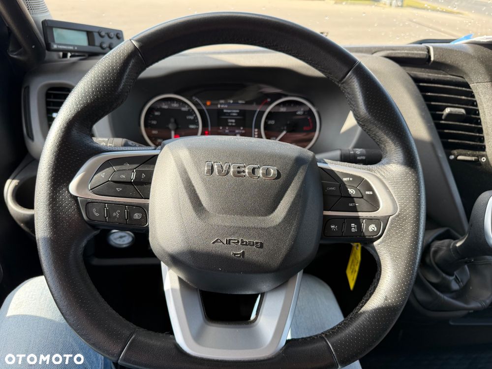 Iveco Daily 35s18  Chłodnia 8 Palet - 13