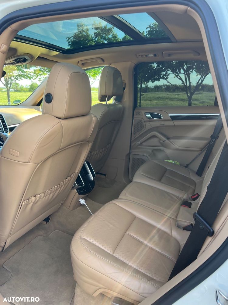 Porsche Cayenne S Tiptronic - 11