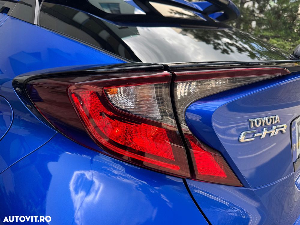 Toyota C-HR - 11
