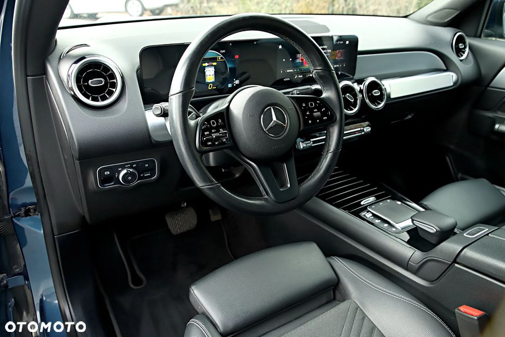 Mercedes-Benz GLB 200 7G-DCT - 16