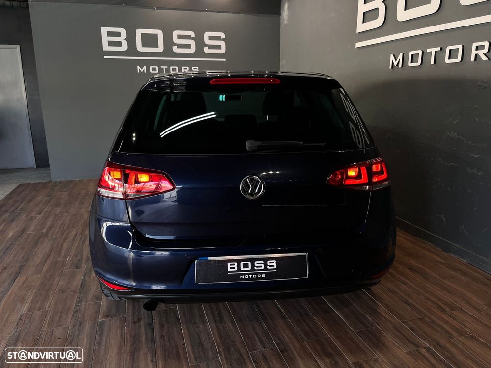 VW Golf 1.6 TDI Highline - 9