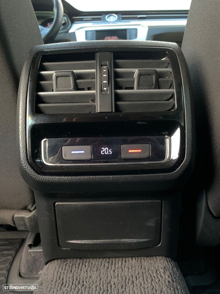 VW Passat Variant 2.0 TDi Business Package DSG - 11