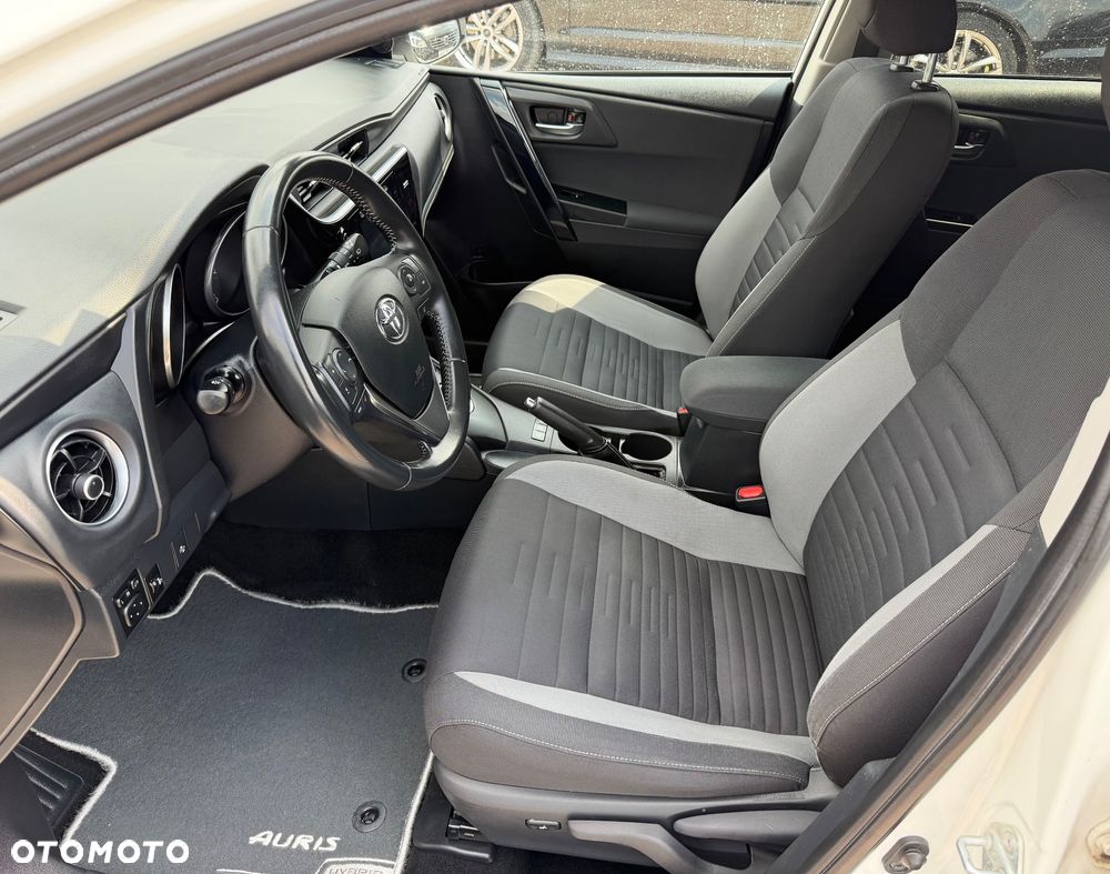 Toyota Auris - 6