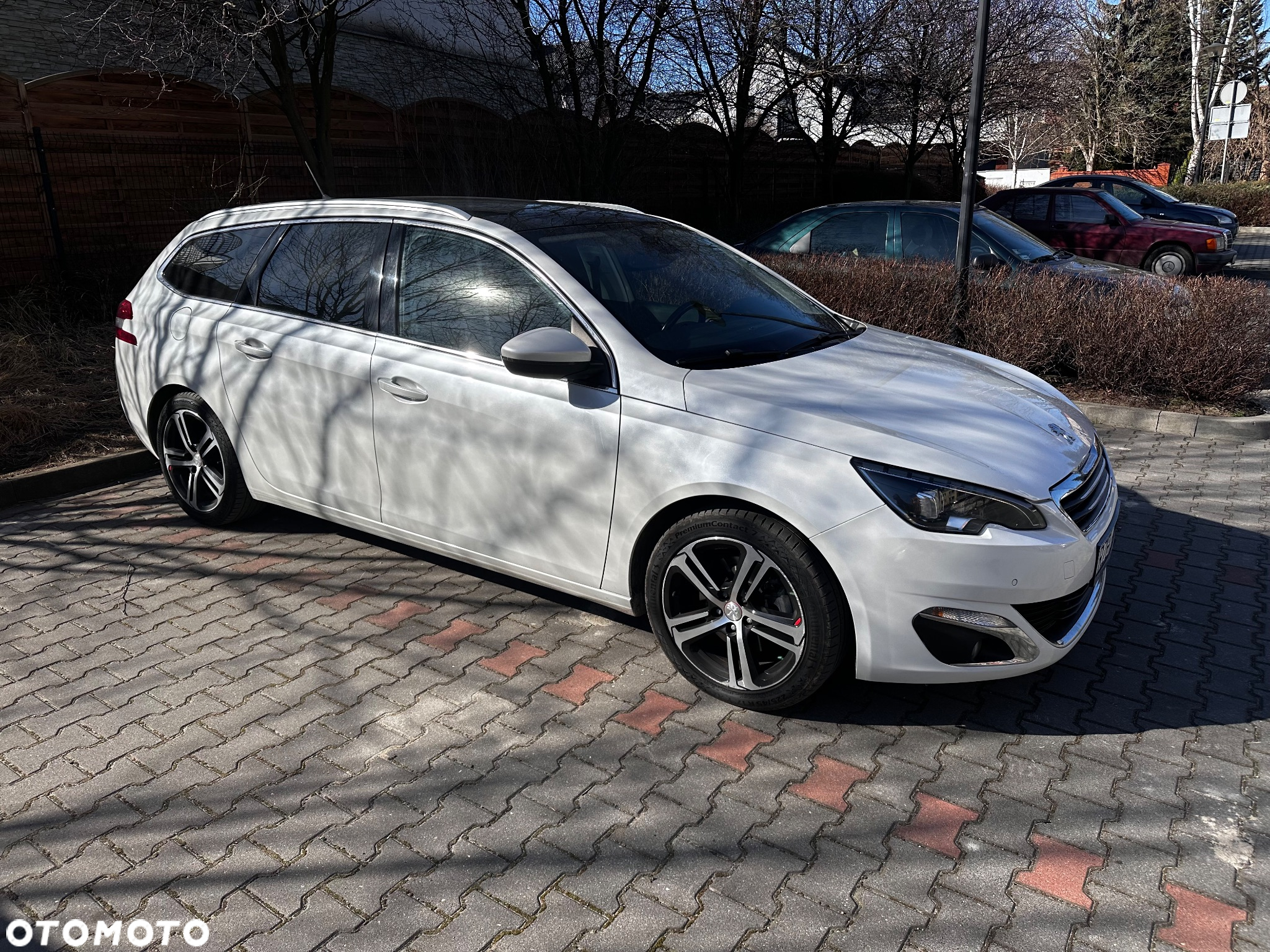Peugeot 308 SW BlueHDi 150 EAT6 Stop & Start Business-Line - 4