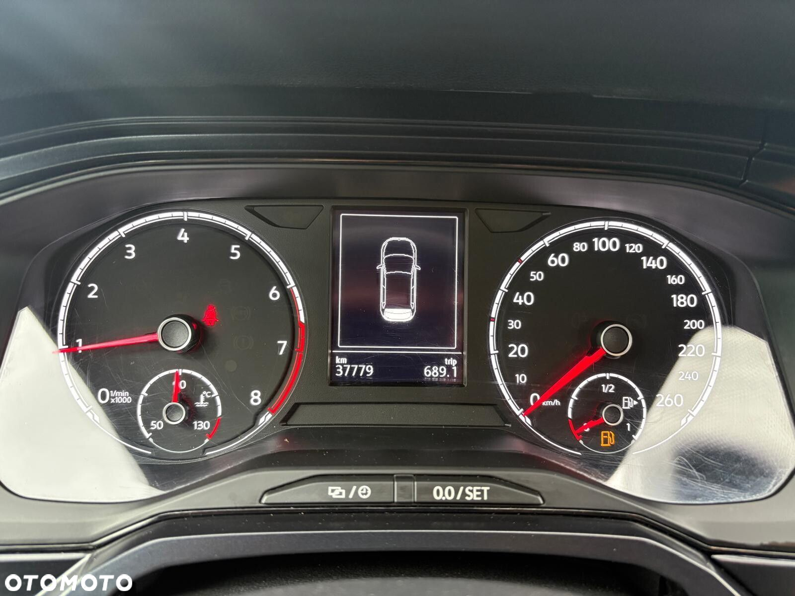 Volkswagen Polo - 12