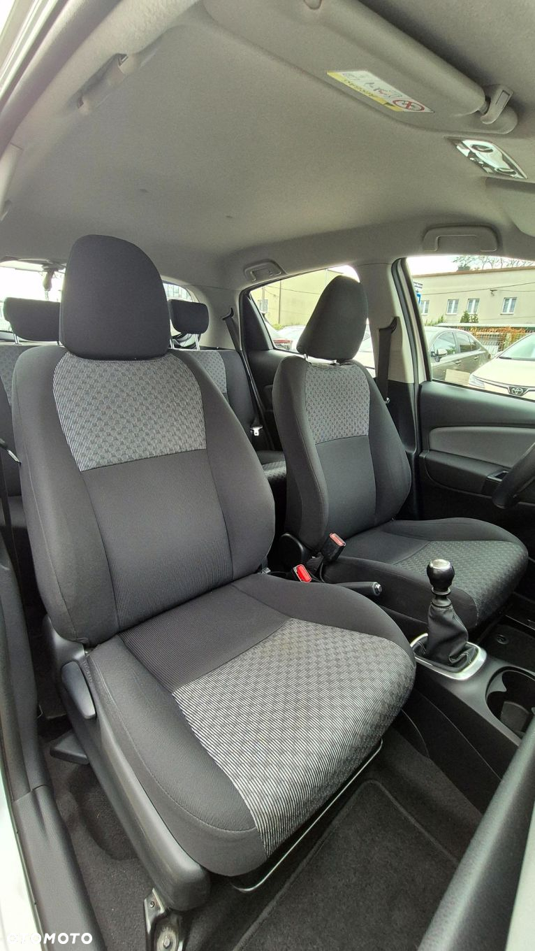 Toyota Yaris - 17