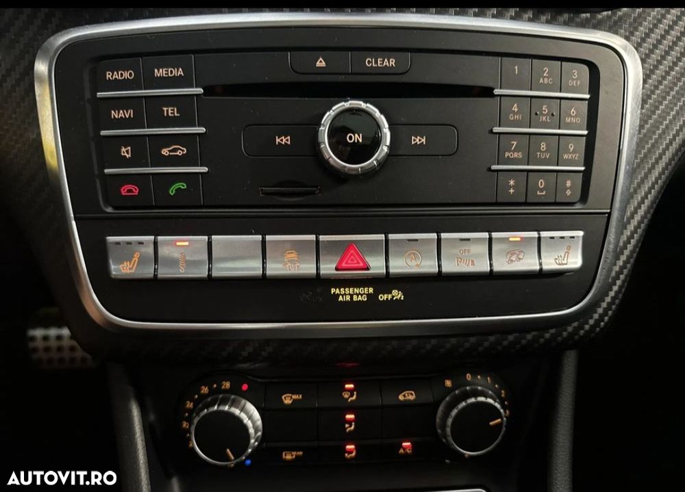 Mercedes-Benz A 45 AMG 4Matic AMG Speedshift 7G-DCT - 14