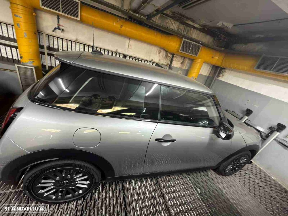 MINI 3 Portas Cooper C Classic - 12