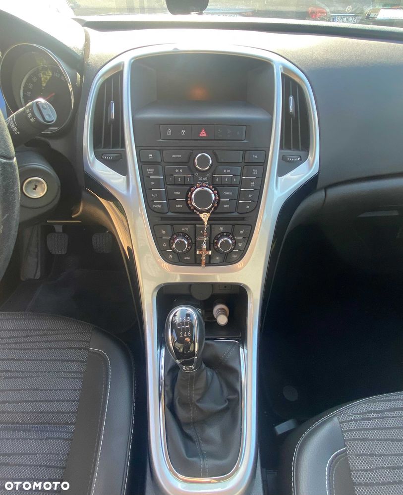 Opel Astra 2014 photo 5