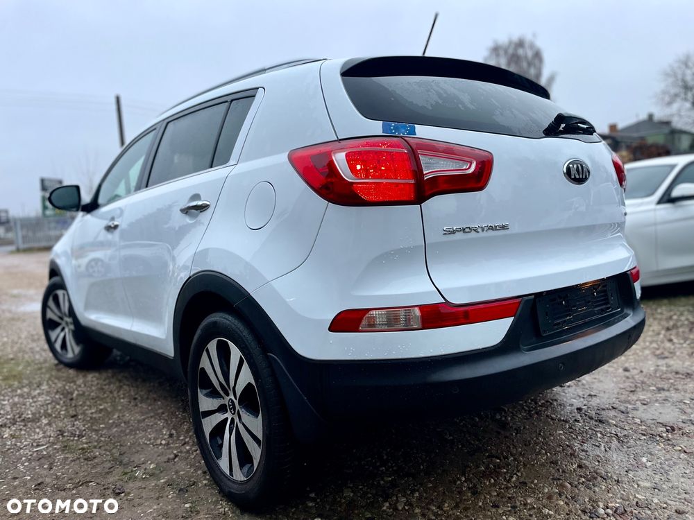 Kia Sportage 1.7 CRDI 2WD ISG Dream-Team Edition - 8