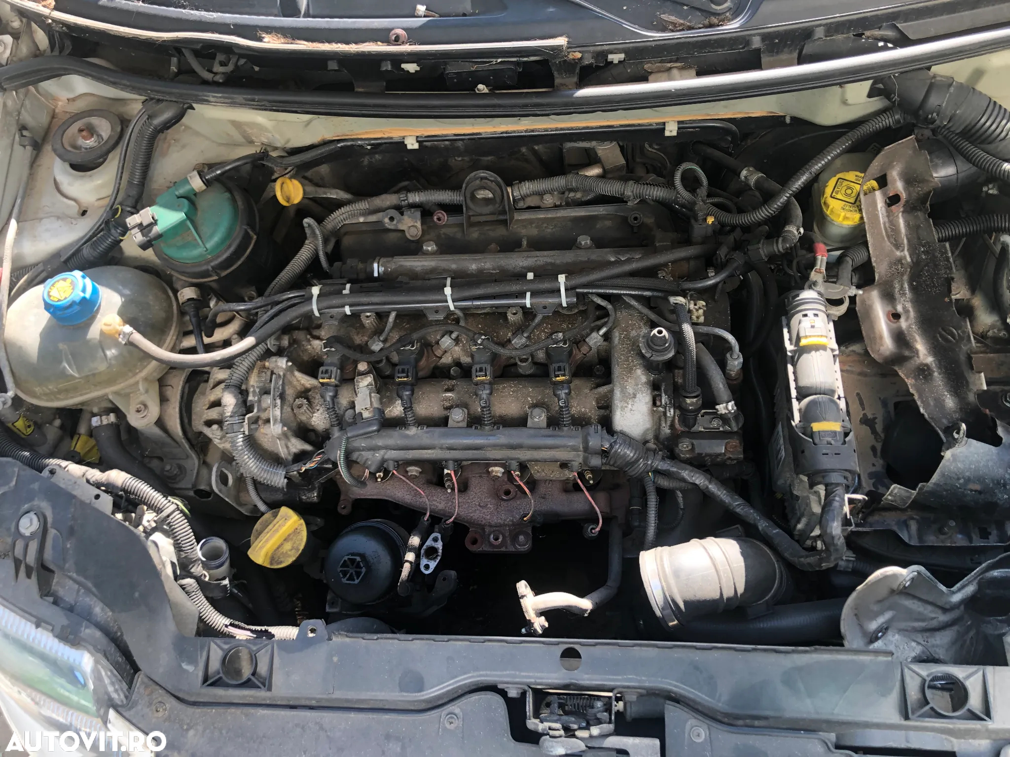 Dezmembrez Fiat Panda alb 1.3 diesel 2006 - 6