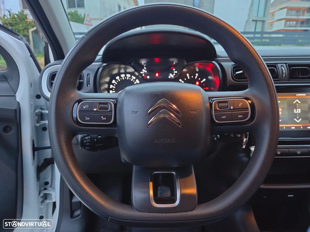 Citroën C3 1.2 PureTech Shine - 15