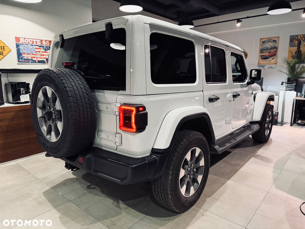 Jeep Wrangler Unlimited GME 2.0 Turbo Sahara - 3