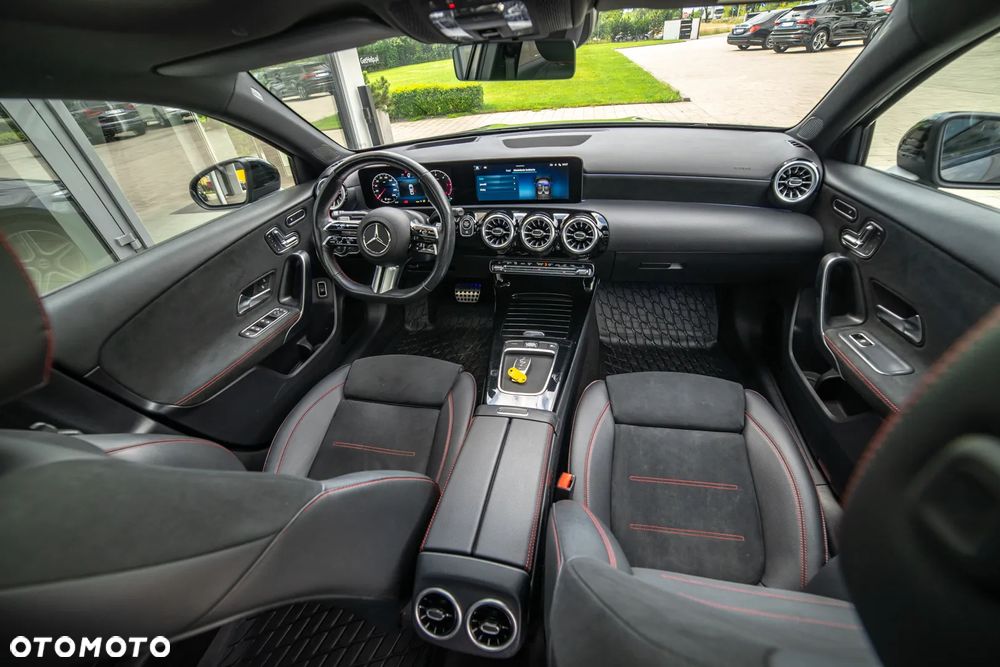 Mercedes-Benz Klasa A 220 d AMG Line 8G-DCT - 39