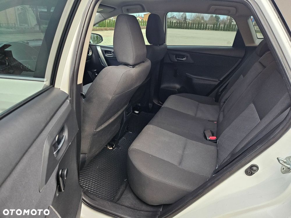 Toyota Auris 1.33 VVT-i Comfort - 13