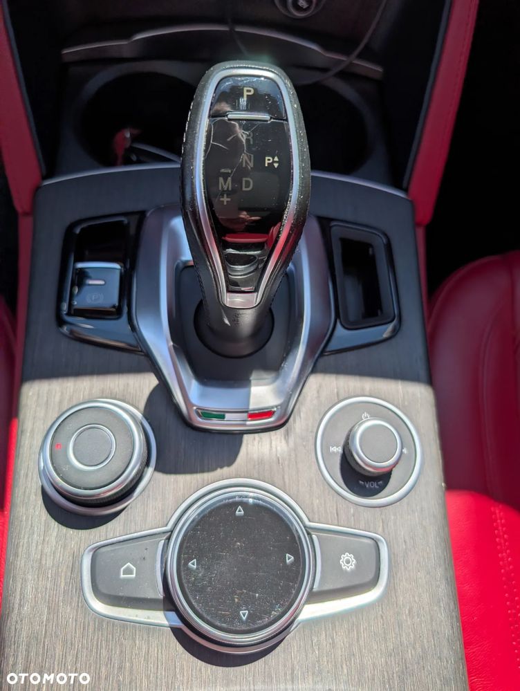 Alfa Romeo Stelvio 2.0 Turbo TI Q4 - 18