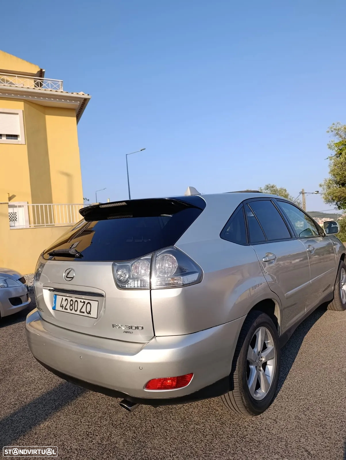 Lexus RX 300 Executive - 39