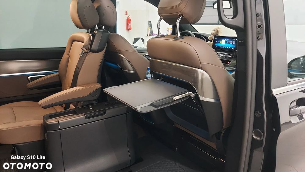 Mercedes-Benz Klasa V 300 d 4-Matic Exclusive 9G-Tronic (d³ugi) - 16