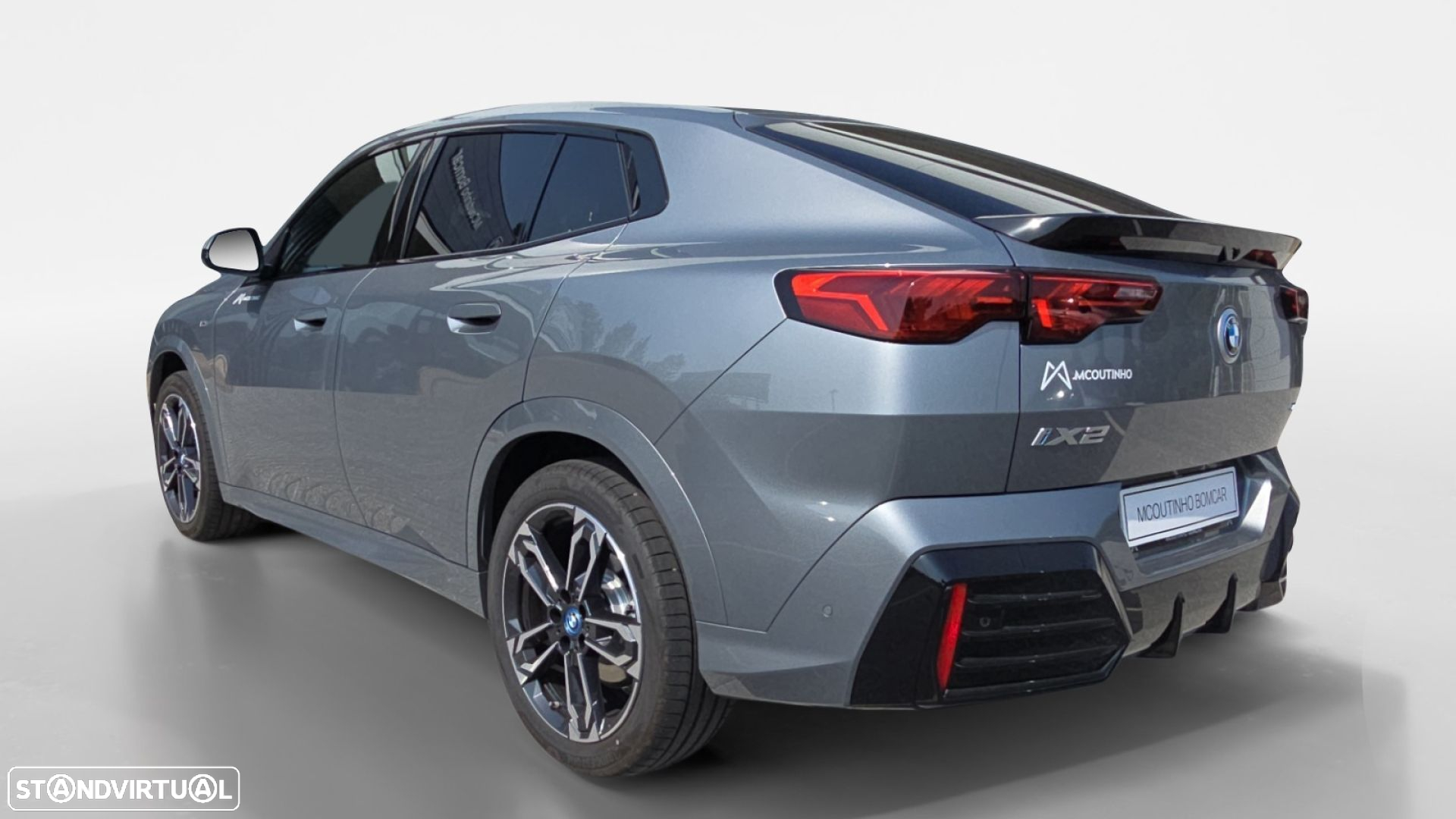 BMW iX2 eDrive20 Pack Desportivo M - 4