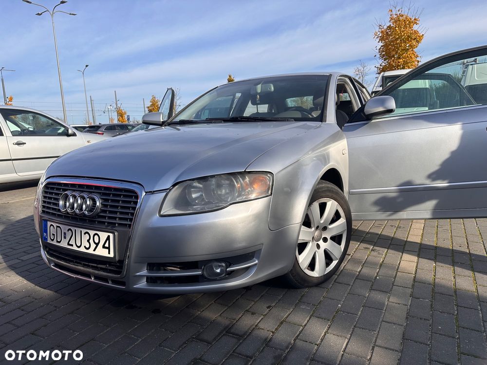 Audi A4 Limousine - 17