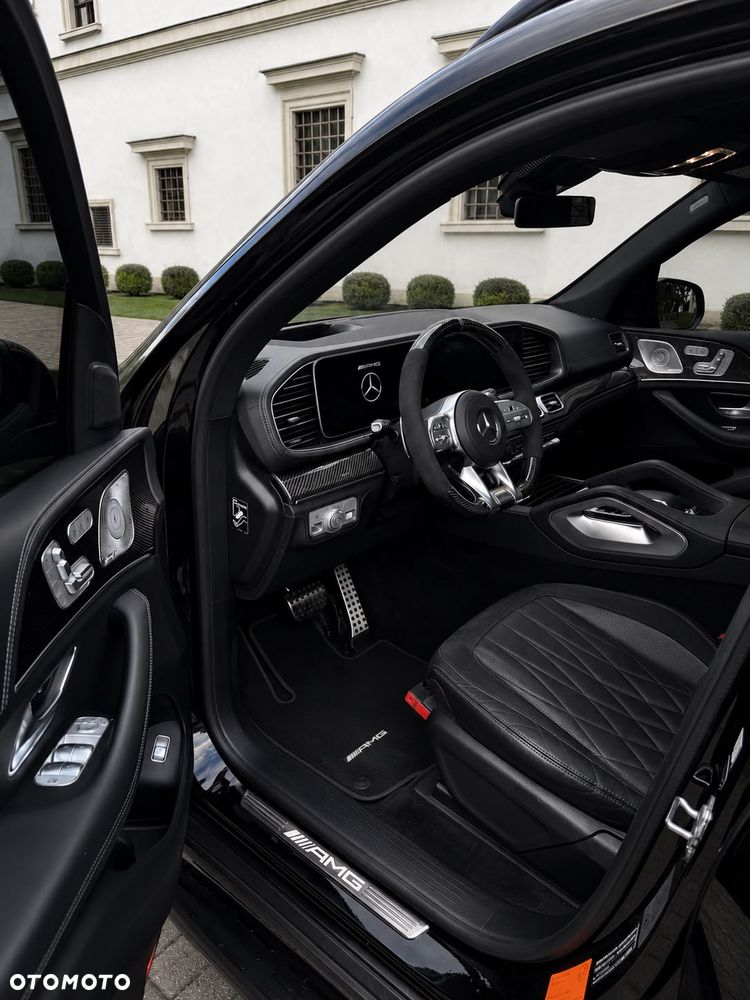 Mercedes-Benz GLS - 12