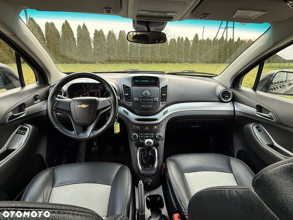 Chevrolet Orlando - 34